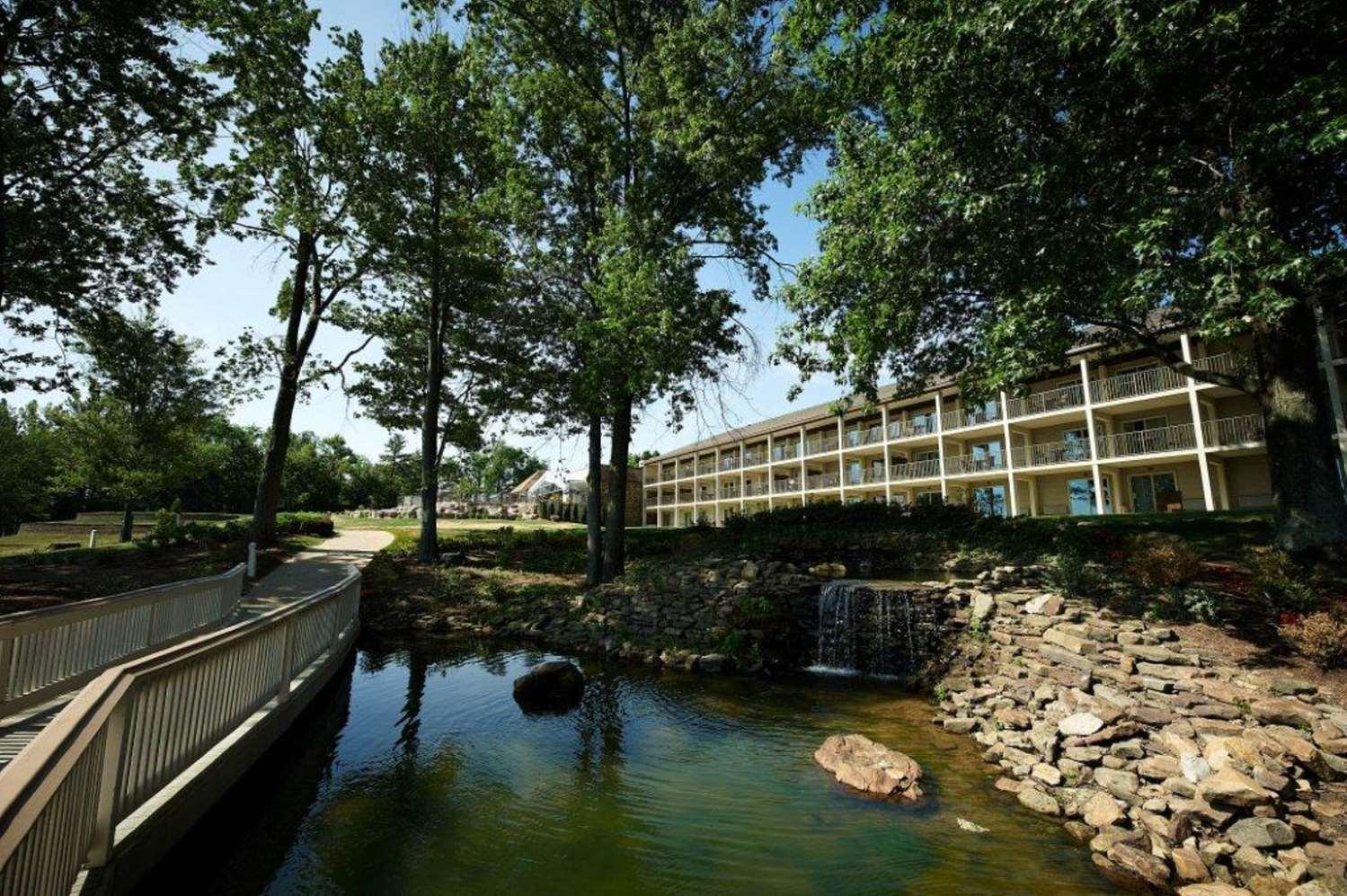Fourwinds Lakeside Inn & Marina Bloomington Exterior foto